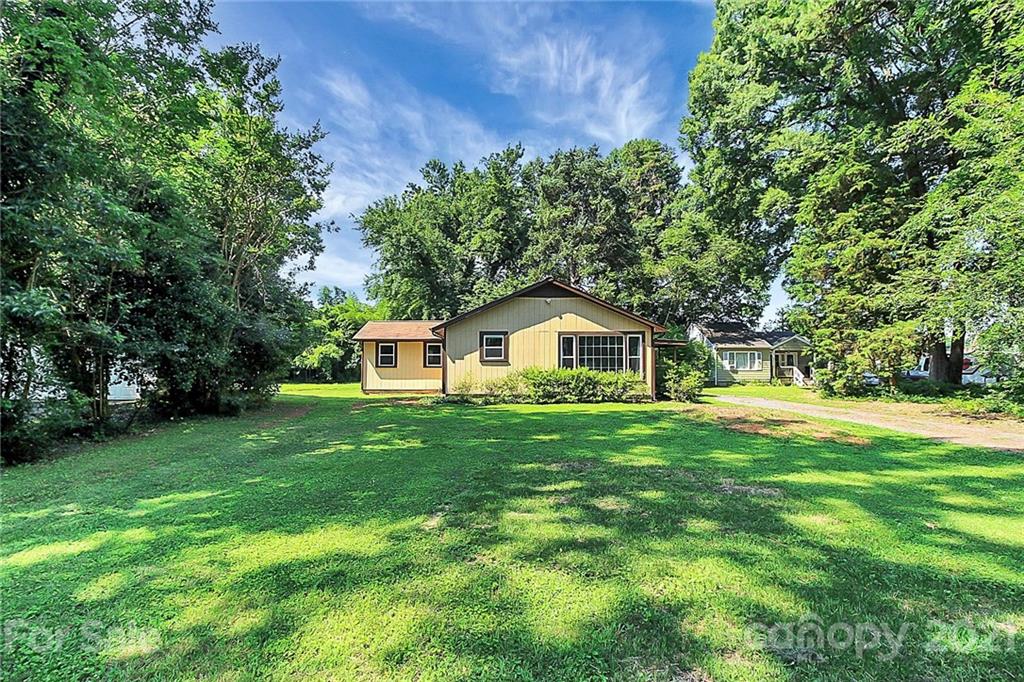 5500 Lantana Avenue Charlotte NC 28212