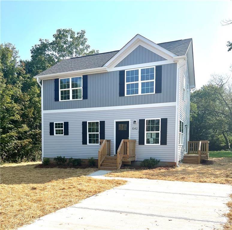 1042 11th Street NE Hickory NC 28601
