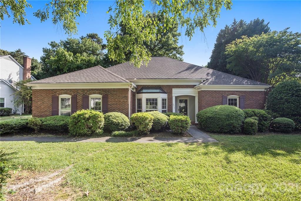 4015 Thistledown Court Charlotte NC 28269