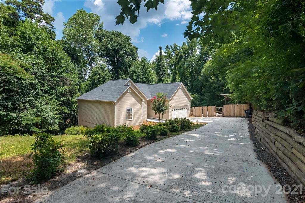 7103 Falling Tree Court Charlotte NC 28273