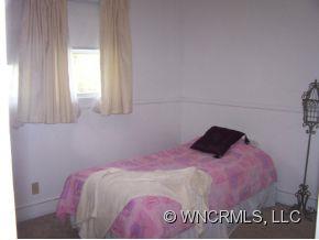 2488 Old Greenlee Road Marion NC 28752