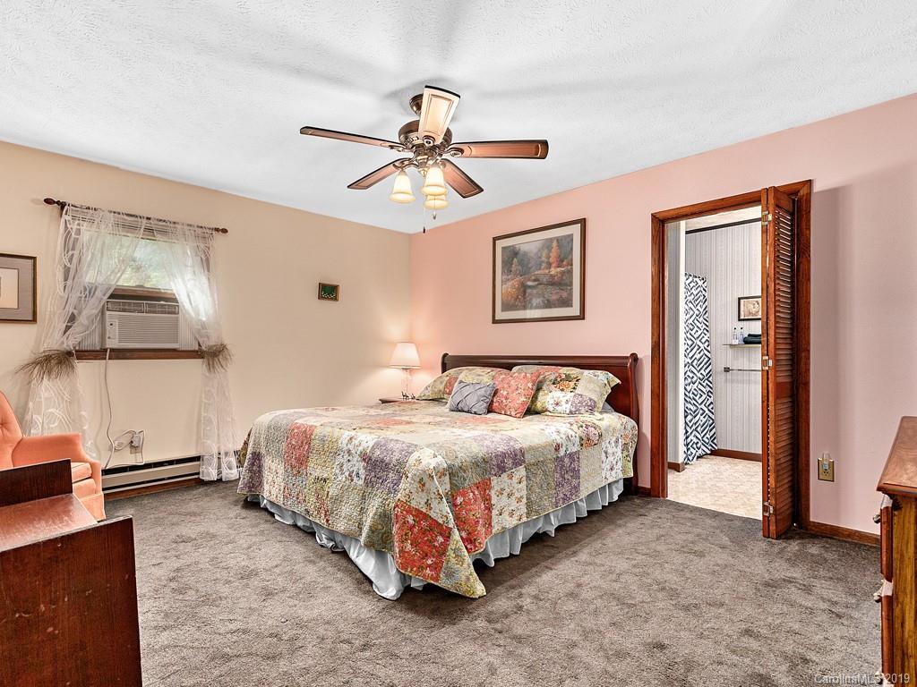 383 Heath Retreat Road Waynesville NC 28786