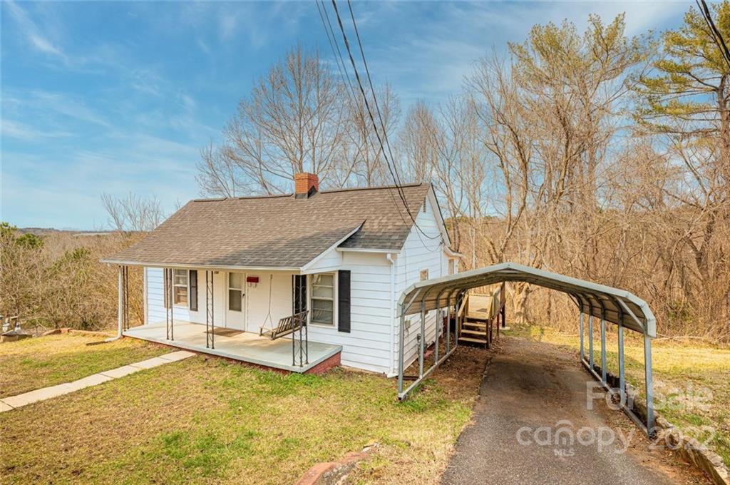 156 19th Avenue SW Hickory NC 28602