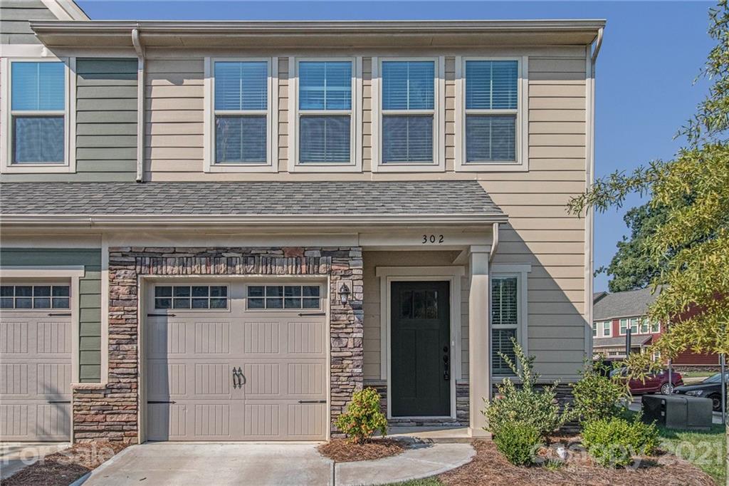 302 Pond Place Lane Matthews NC 28104