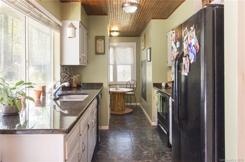 14 Wildwood Circle Fletcher NC 28732