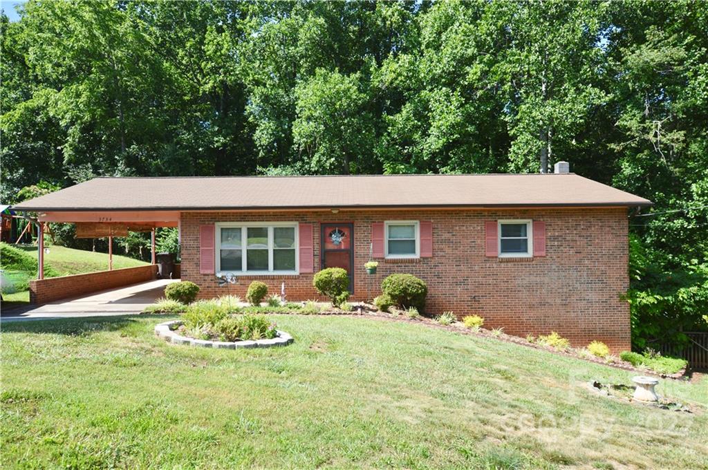 3734 N Lail Avenue Morganton NC 28655
