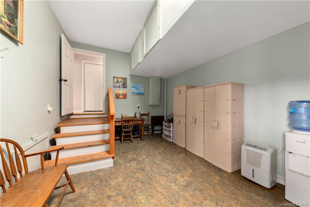 18 Highwoods Drive Leicester NC 28748