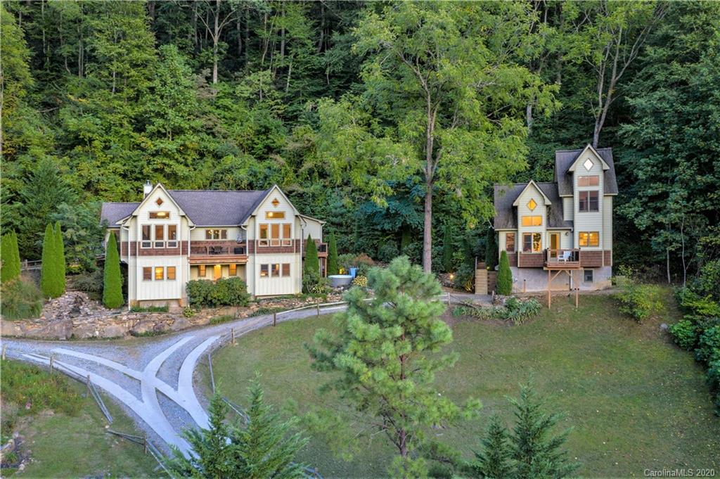 18 Highwoods Drive Leicester NC 28748