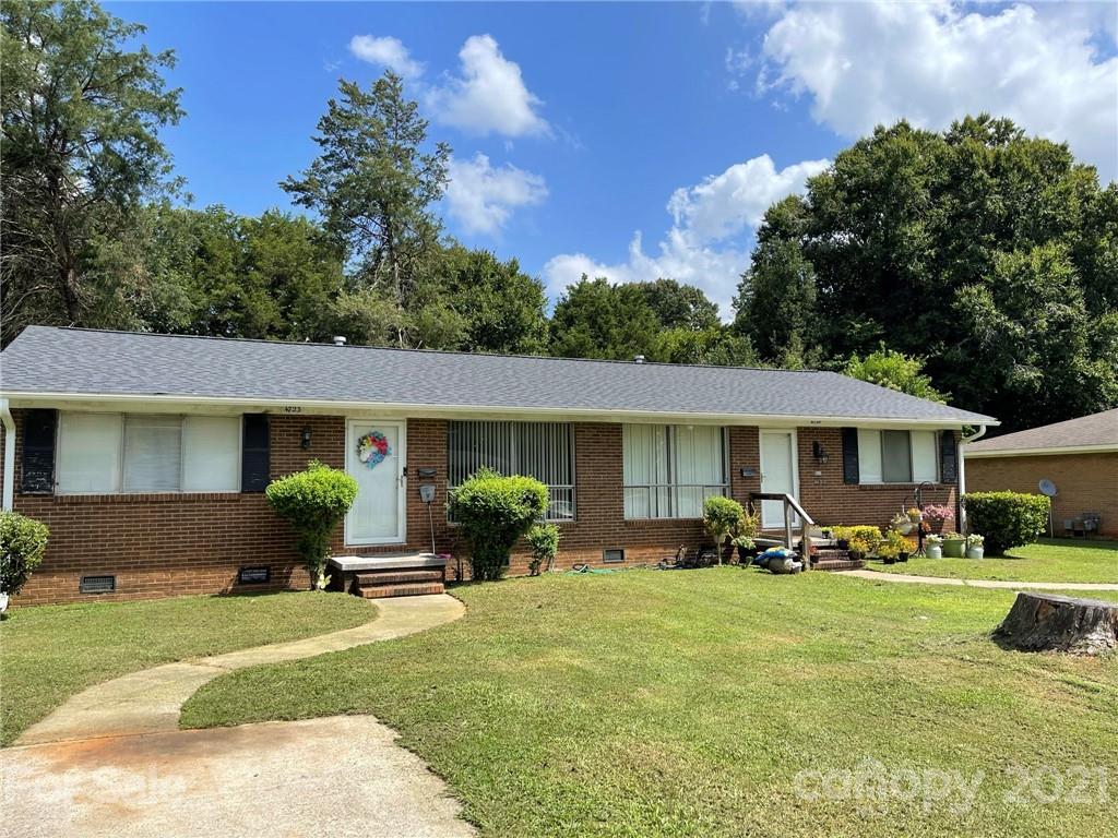 4723 Americana Avenue Charlotte NC 28215