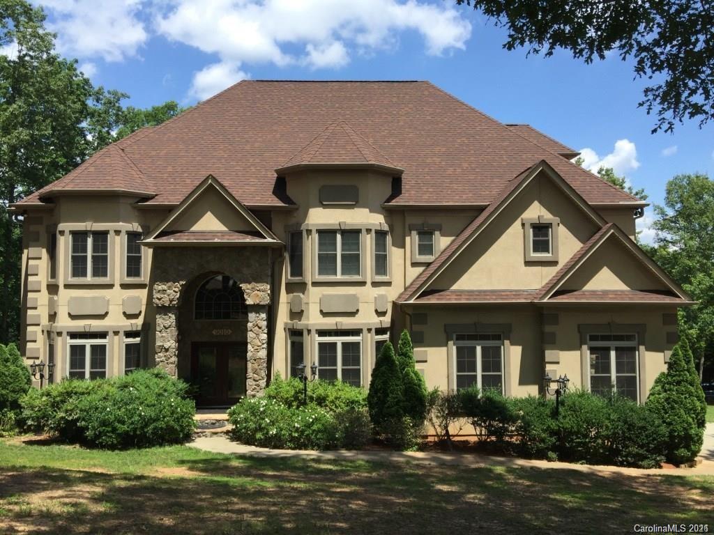 9010 Crosstimbers Drive Charlotte NC 28215