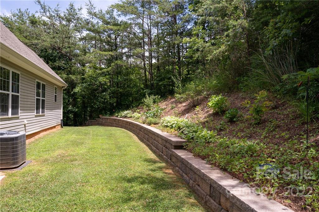 326 Macneil Way Weaverville NC 28787