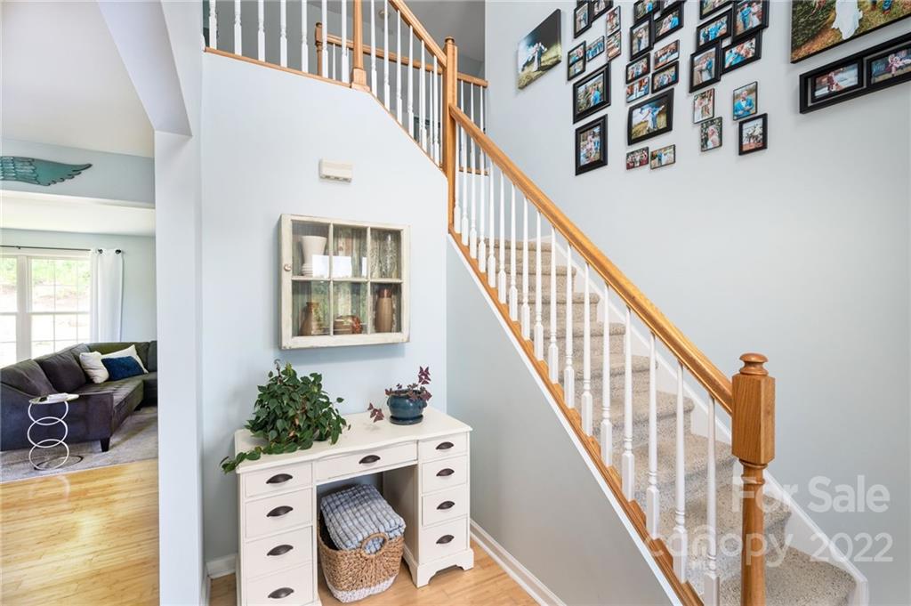 326 Macneil Way Weaverville NC 28787