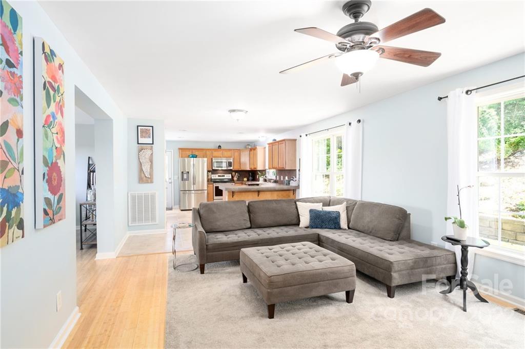 326 Macneil Way Weaverville NC 28787