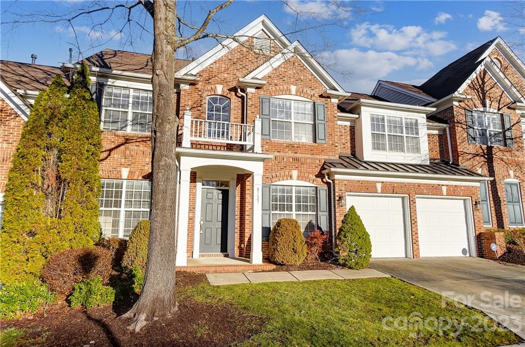 8127 Oratorio Place Charlotte NC 28270