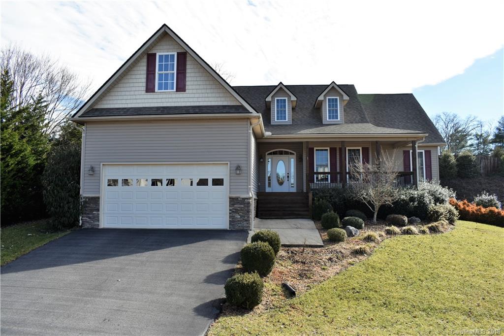 22 N Sunset Ridge Drive Etowah NC 28729