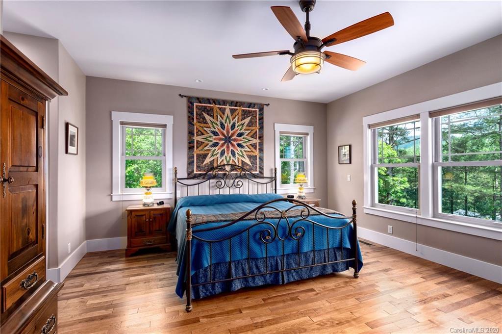 87 Gibson Road Asheville NC 28804