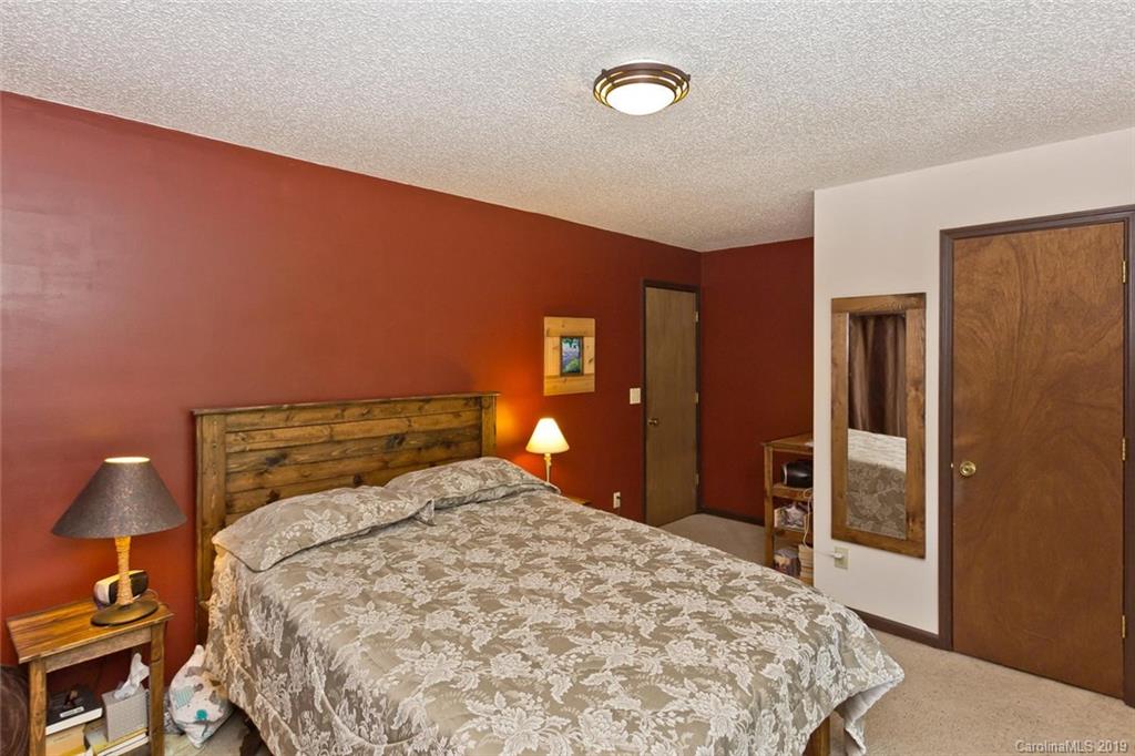 35 Jupiter Heights Weaverville NC 28787