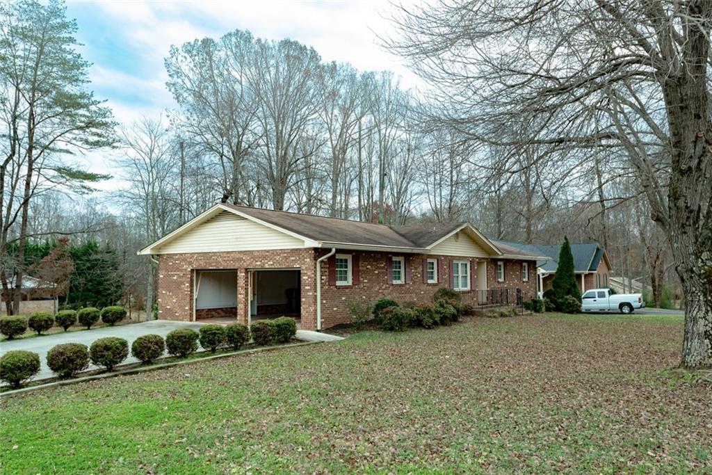 1690 26th Street Ne Hickory NC 28601