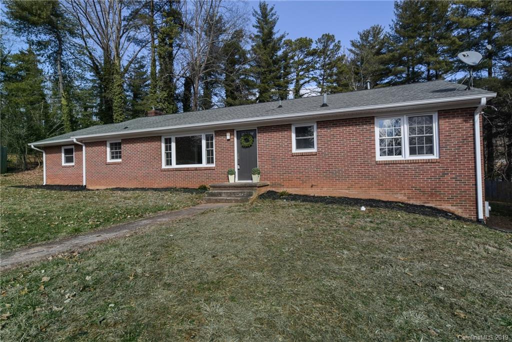 8 Oak Forest Court Asheville NC 28803