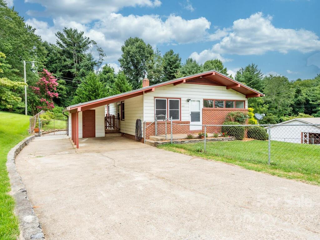111 Richmond Hill Drive Asheville NC 28806