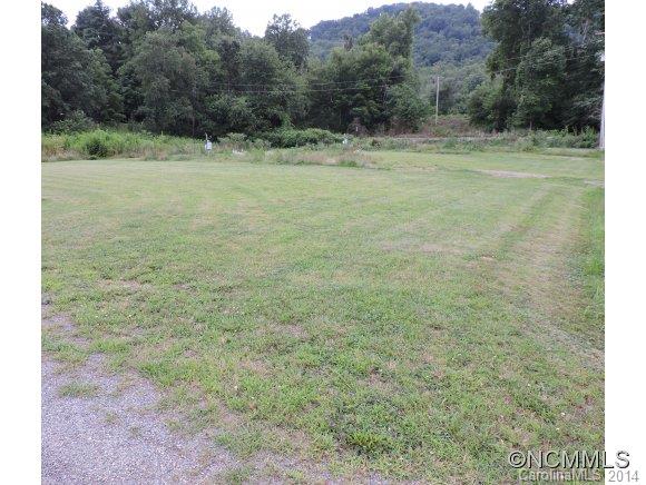 271 Ernest Rogers Road Clyde NC 28721