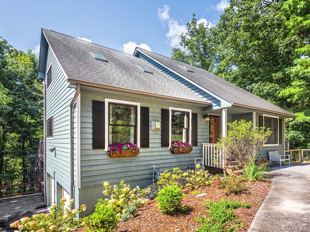 126 Black Oak Drive Asheville NC 28804