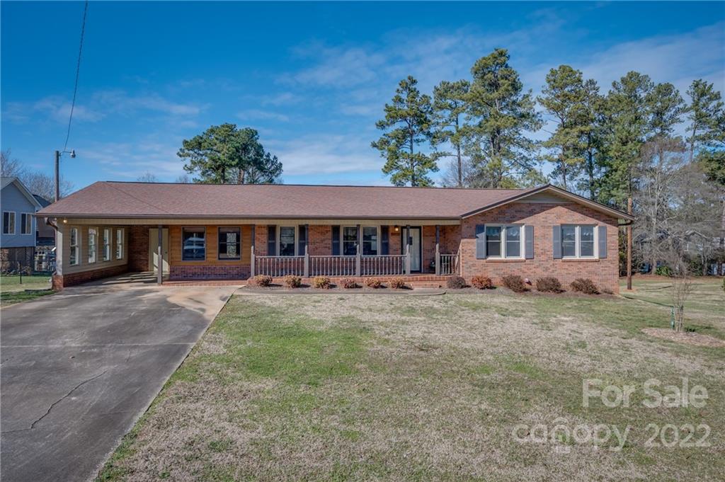 229 Weatherstone Drive Forest City NC 28043