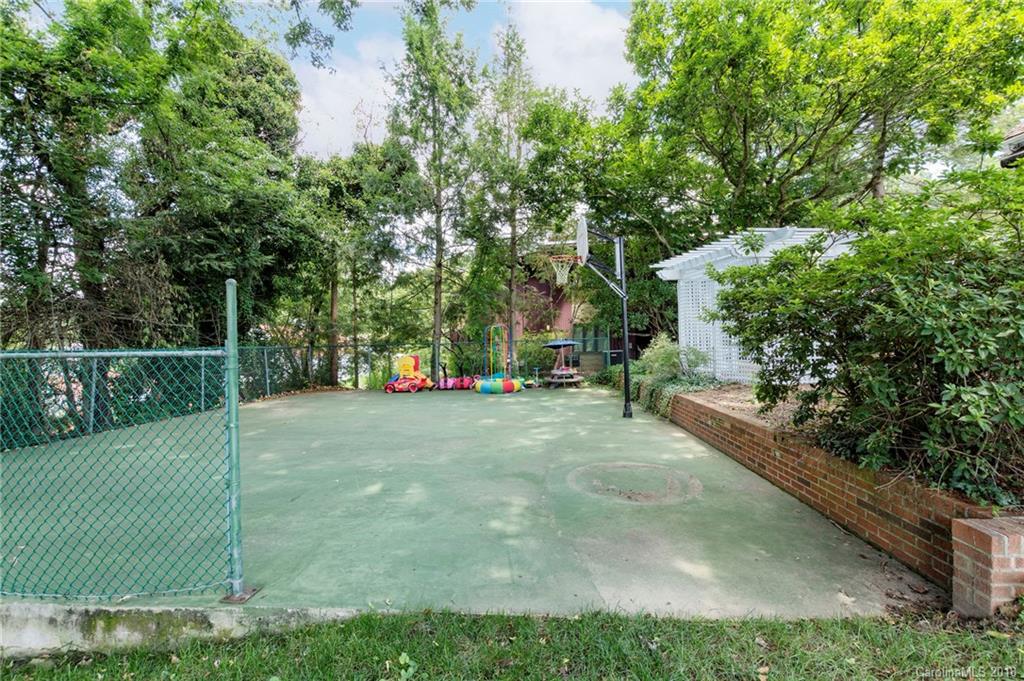 486 Kimberly Avenue Asheville NC 28804