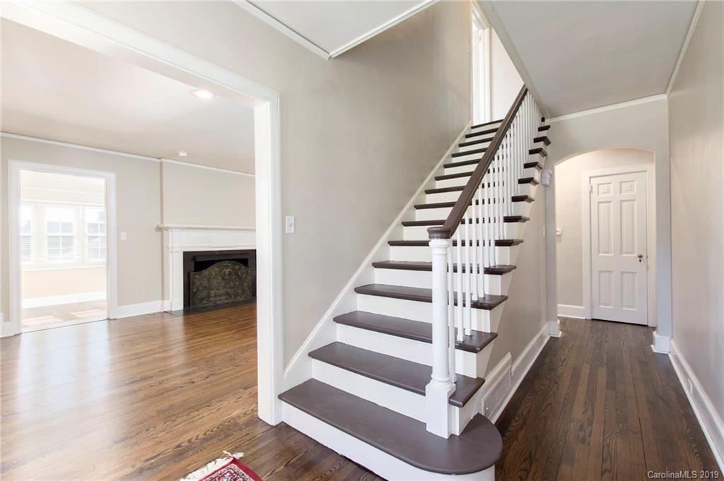 486 Kimberly Avenue Asheville NC 28804