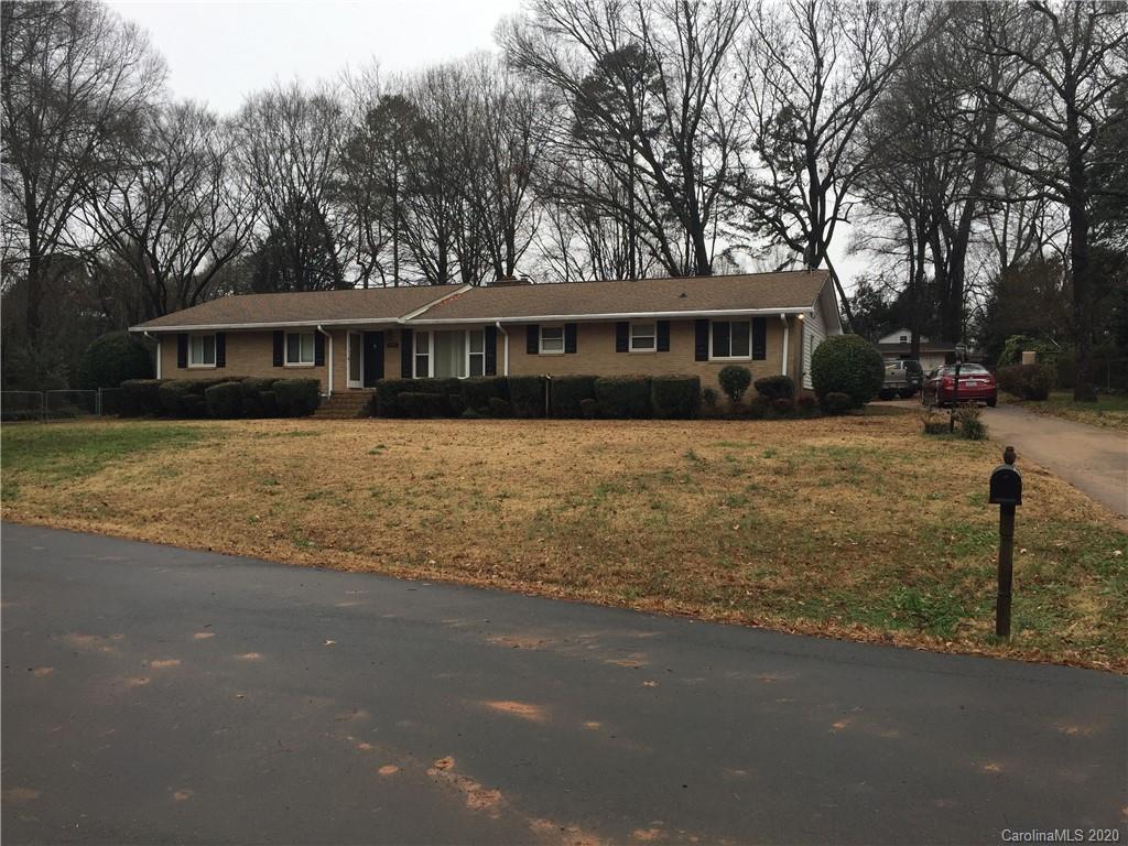 1322 Manchester Lane Charlotte NC 28227