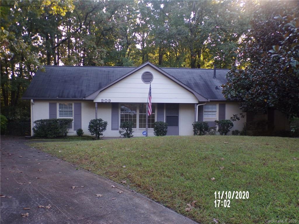 909 Beechgrove Court Charlotte NC 28212