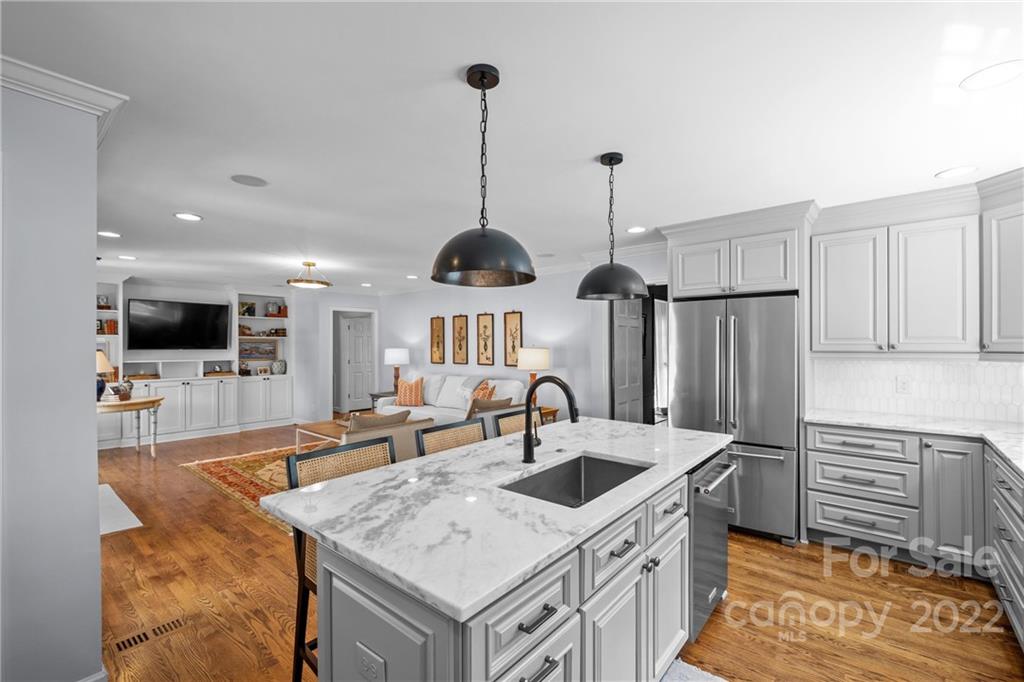 4829 Montclair Avenue Charlotte NC 28211
