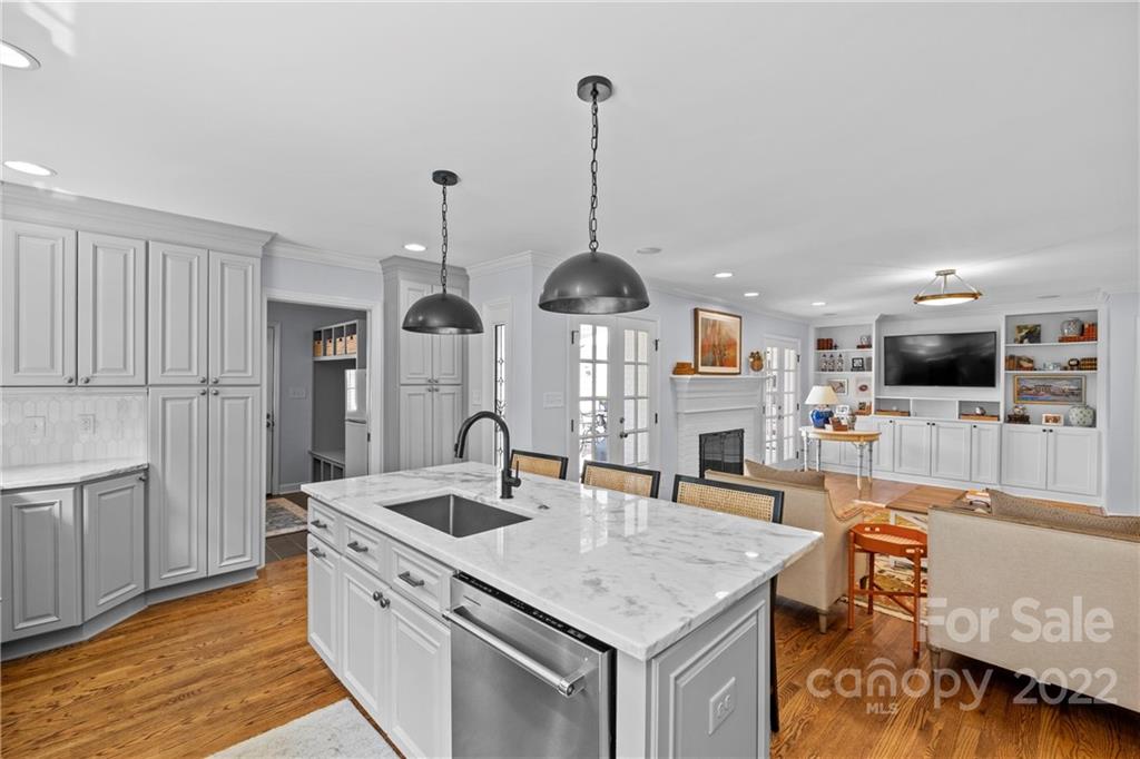 4829 Montclair Avenue Charlotte NC 28211