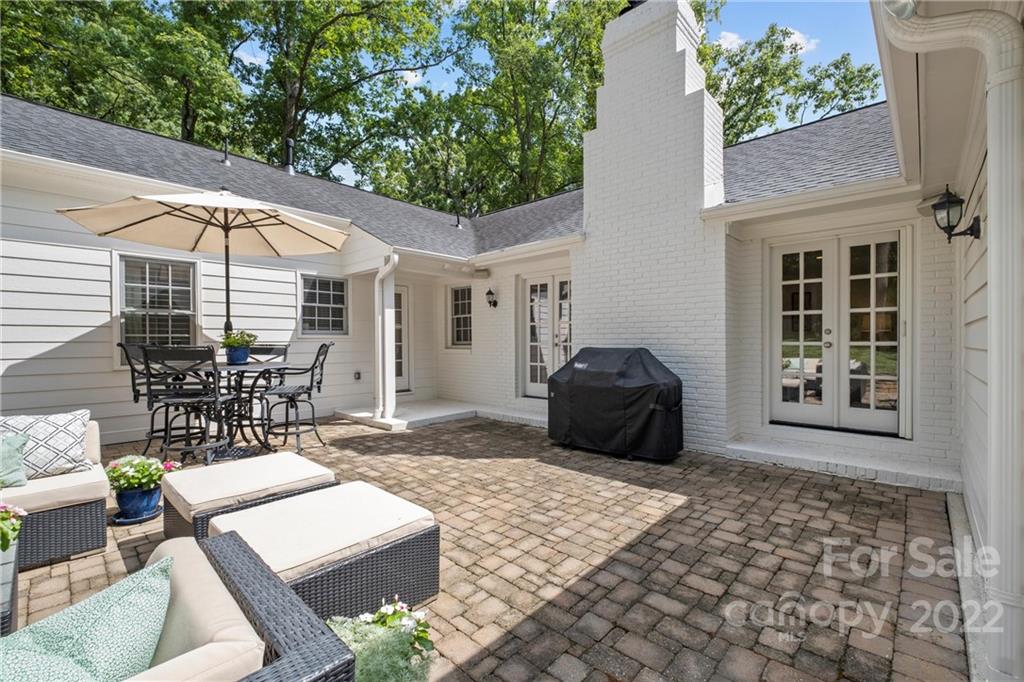 4829 Montclair Avenue Charlotte NC 28211