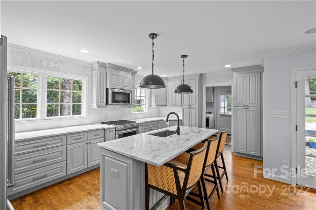 4829 Montclair Avenue Charlotte NC 28211