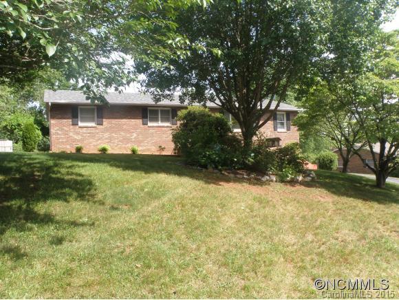 30 Fieldcrest Circle Asheville NC 28806