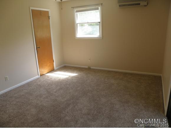 30 Fieldcrest Circle Asheville NC 28806