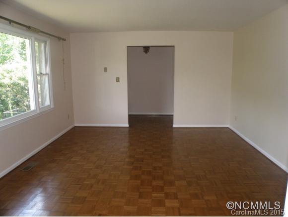 30 Fieldcrest Circle Asheville NC 28806