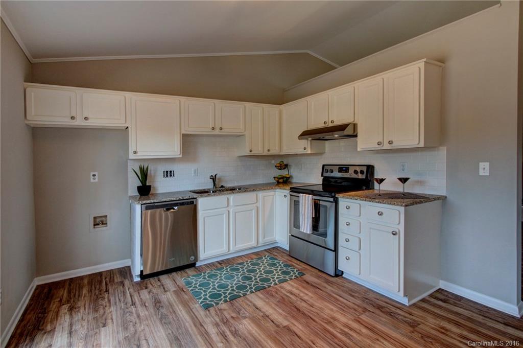7311 Meadowland Drive Charlotte NC 28215