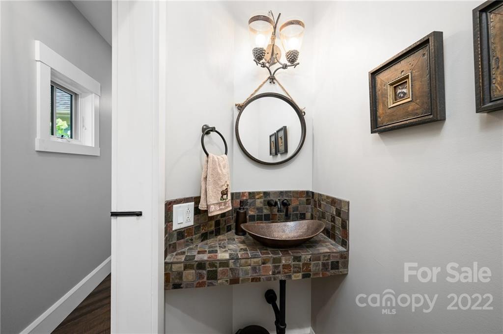 36 Camsyn Drive Weaverville NC 28787