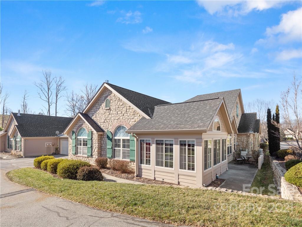 102 Mountain Meadow Circle Weaverville NC 28787