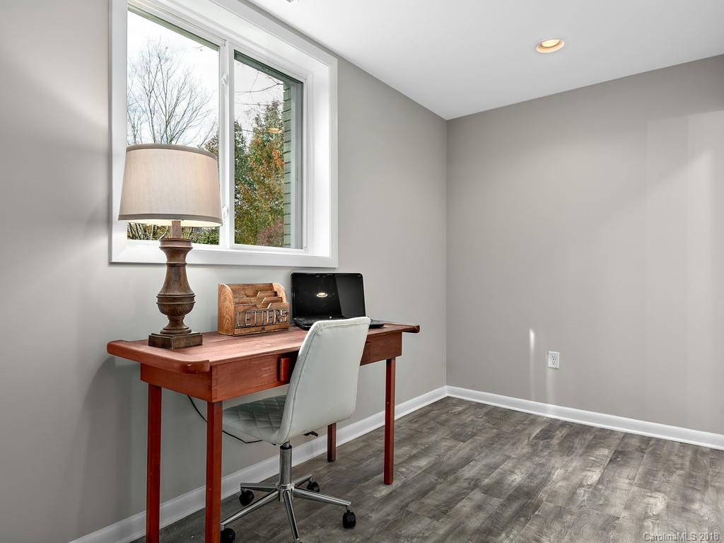 26 Nixon Terrace Asheville NC 28805