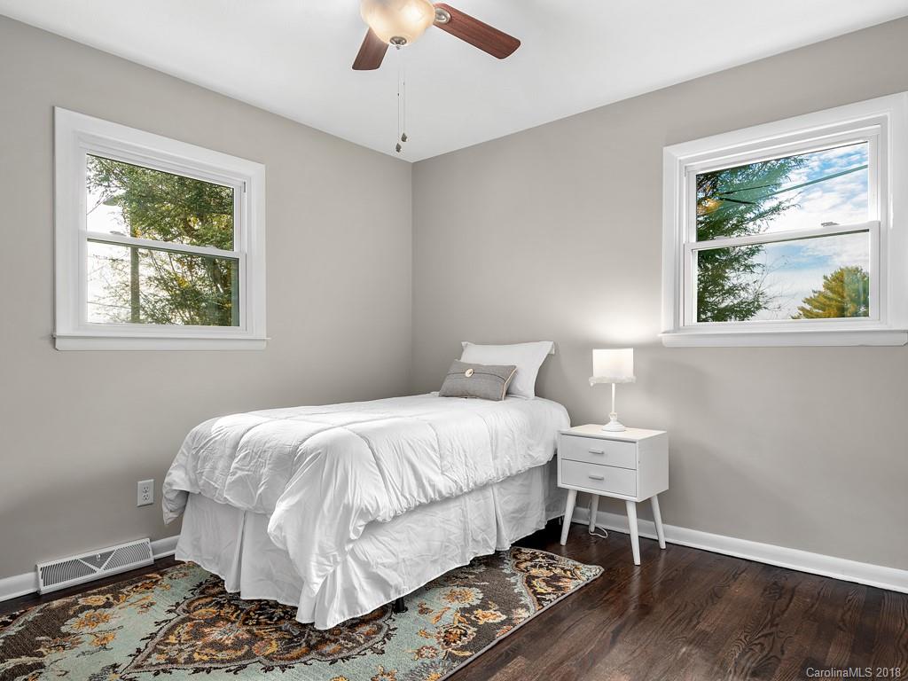 26 Nixon Terrace Asheville NC 28805