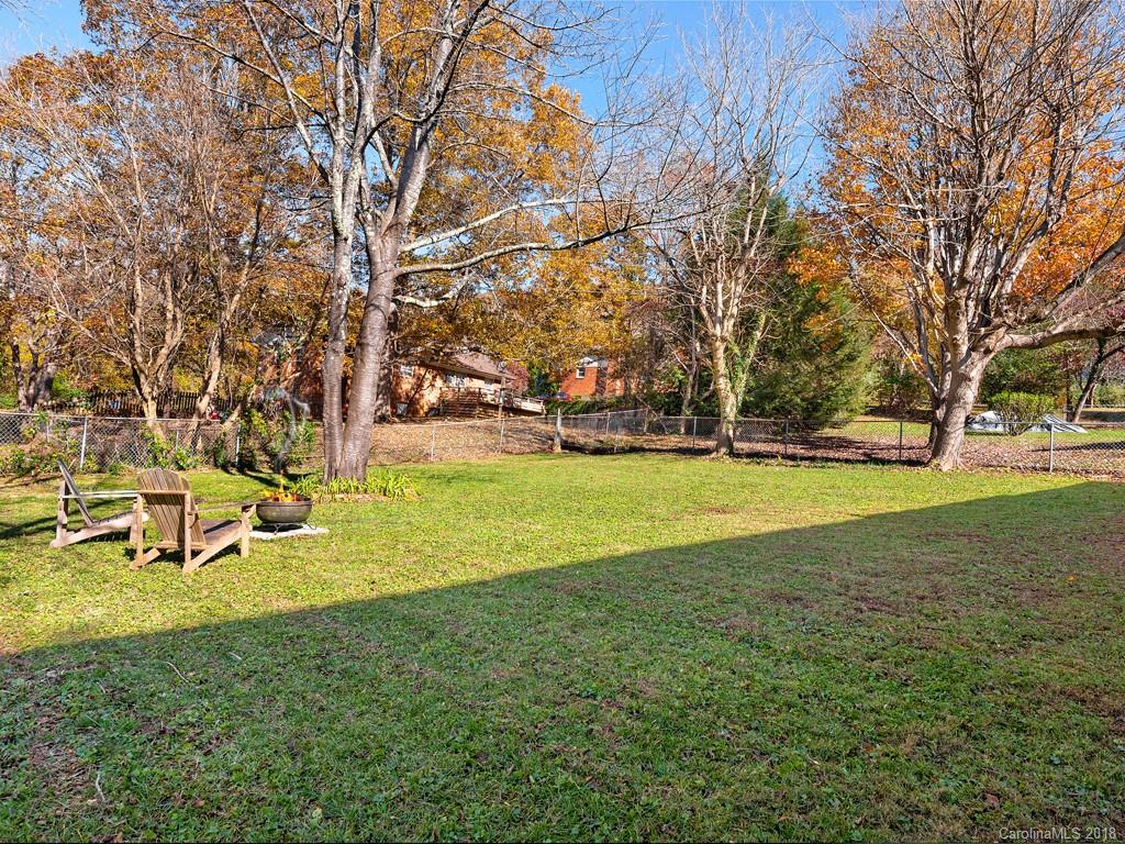 26 Nixon Terrace Asheville NC 28805