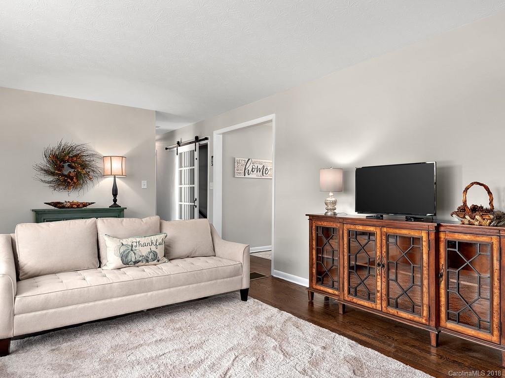 26 Nixon Terrace Asheville NC 28805