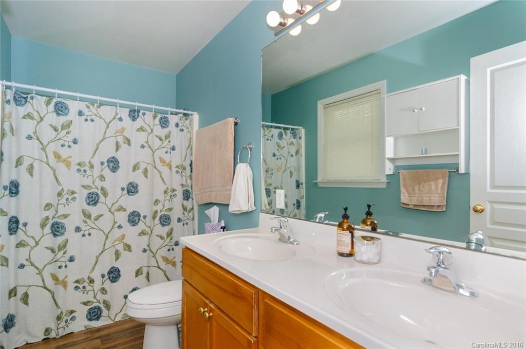 20 Jefferson Drive Asheville NC 28801