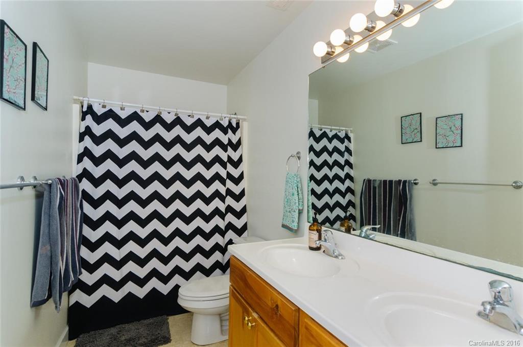 20 Jefferson Drive Asheville NC 28801