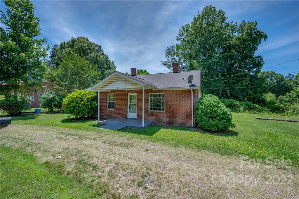 3677 Us 221 Highway N Union Mills NC 28167