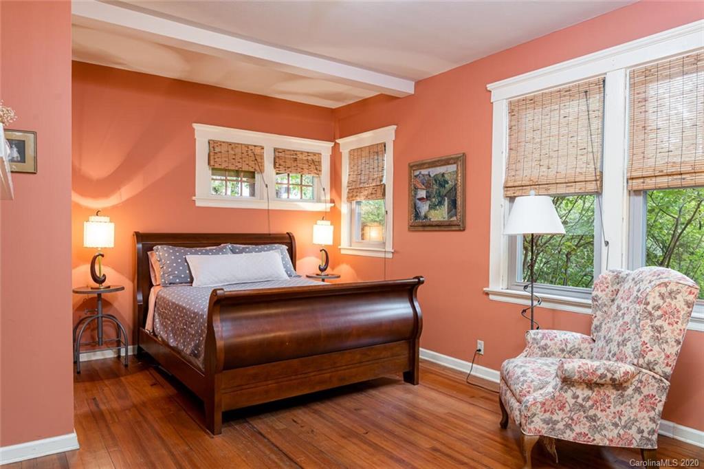 86 Forsythe Street Asheville NC 28801