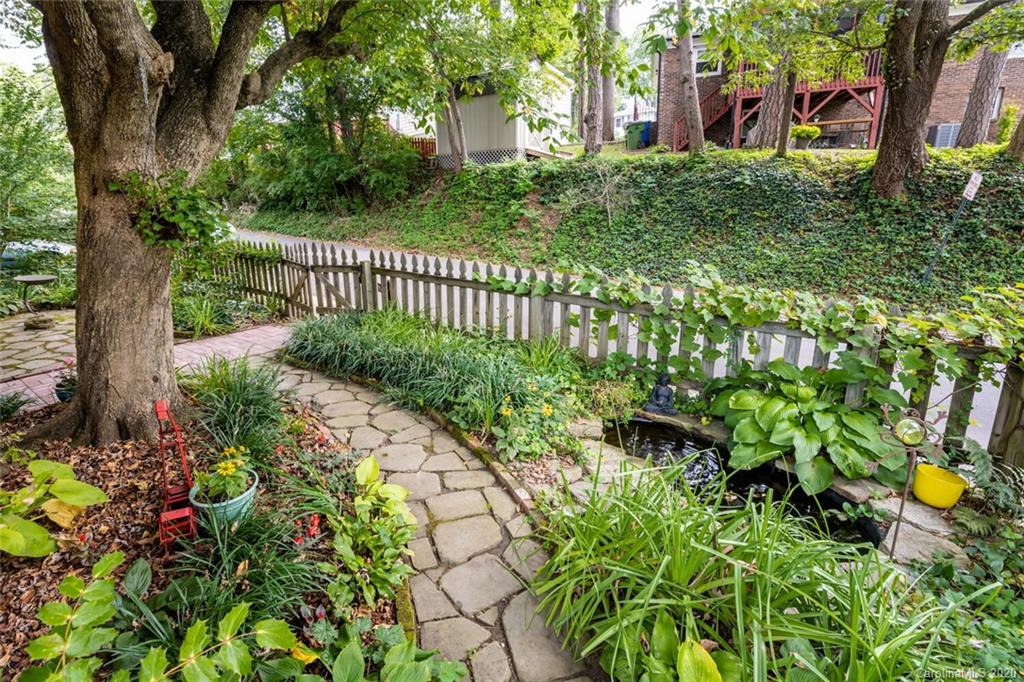 86 Forsythe Street Asheville NC 28801
